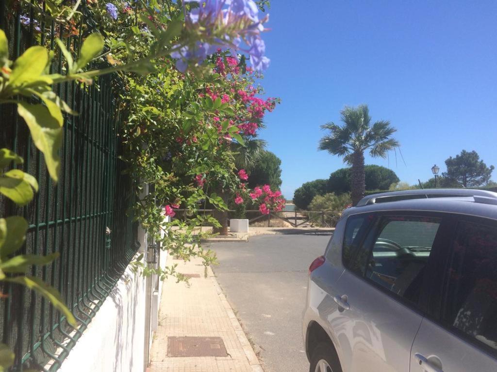 Casa Amplia Adosada Al Lado De La Playa *
