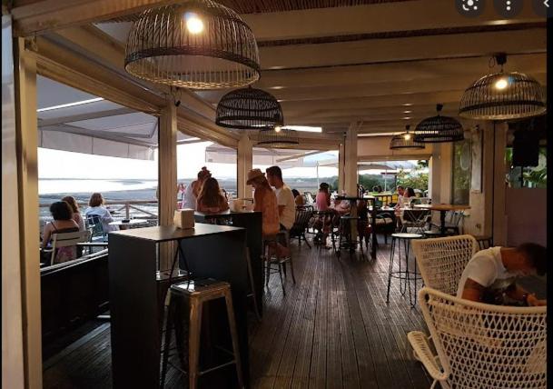 Casa Amplia Adosada Al Lado De La Playa Vakantiehuis